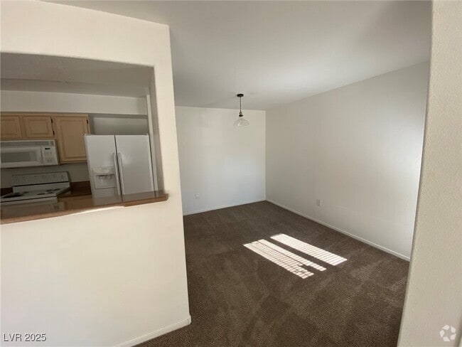 Building Photo - 555 E Silverado Ranch Blvd Unit 2151 Rental