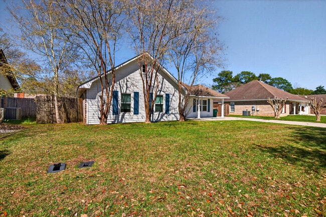 Photo - 15116 Rosewood St