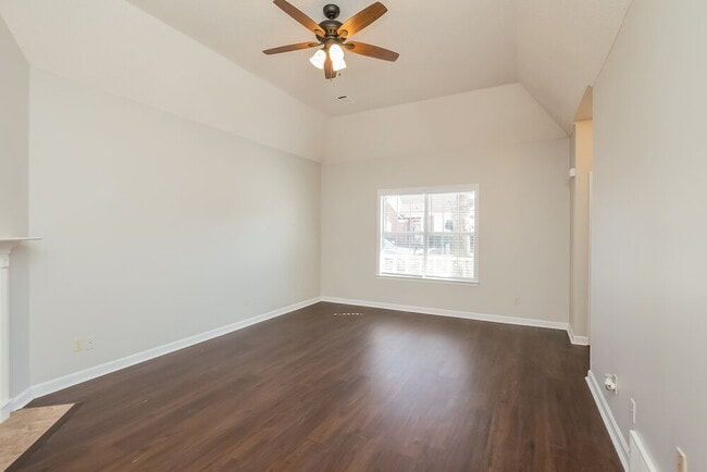 Photo - 757 Rain Dance Way