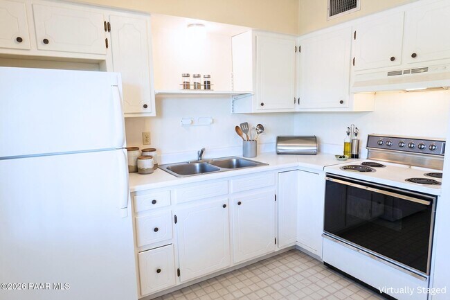 5901 E Fairmount St Unidad B