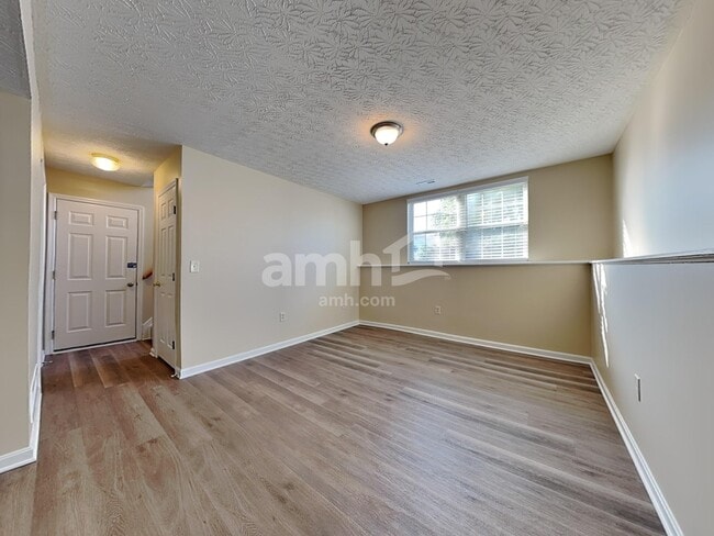 Photo - 2776 Shamu Dr