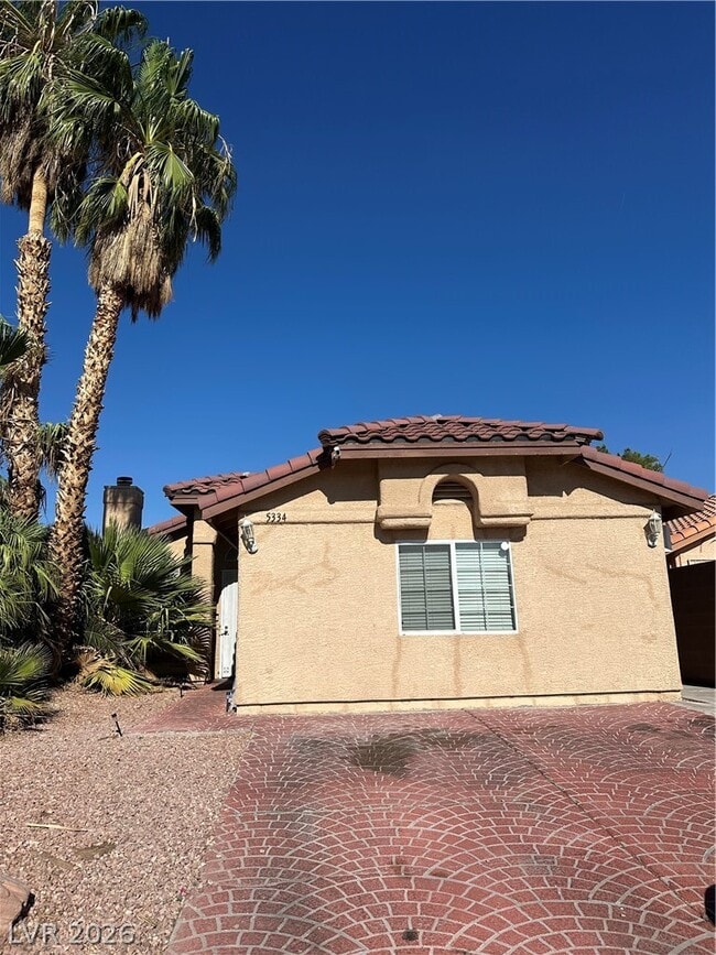 Building Photo - 5334 Beaverhead Dr Unit B