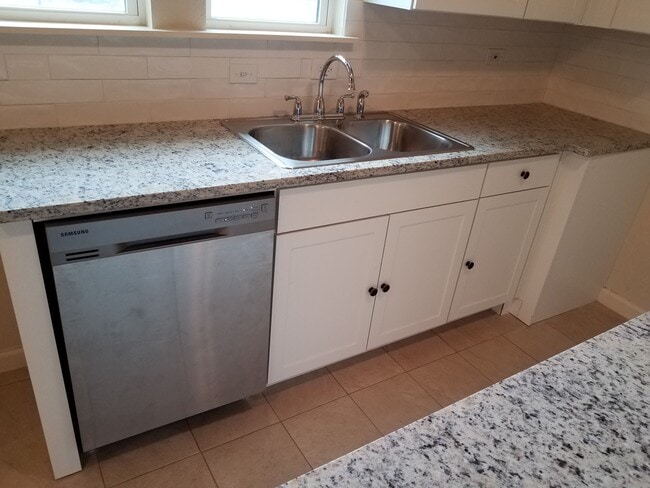 Photo - 1016 Center St