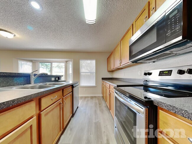 Photo - 7134 Beekman Lake Dr