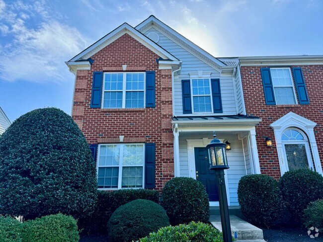 Building Photo - 3 level 2200 sq ft Townhome in Glen Allen!