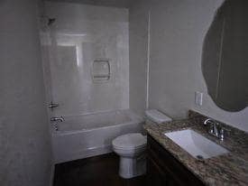 Photo - 108 1/2 Surrey Ln 700A