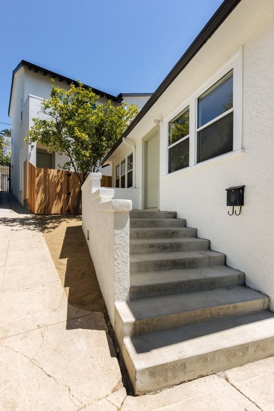 Photo - 720 Parkman Ave