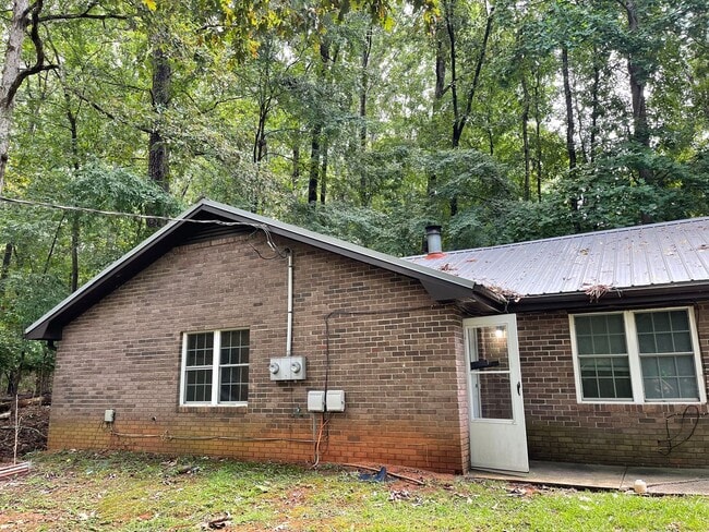 Photo - 2 BEDROOM DUPLEX- WESTSIDE ATHENS