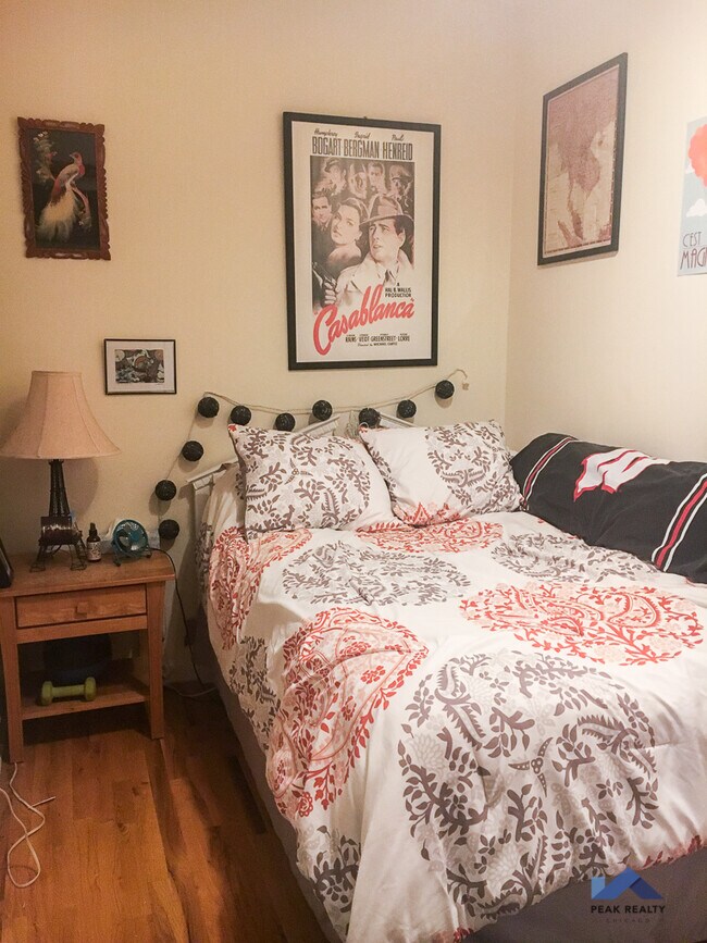 Photo - 2016 W Wabansia Ave Unit 1F