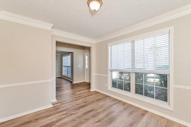 Photo - 6531 Alford Way