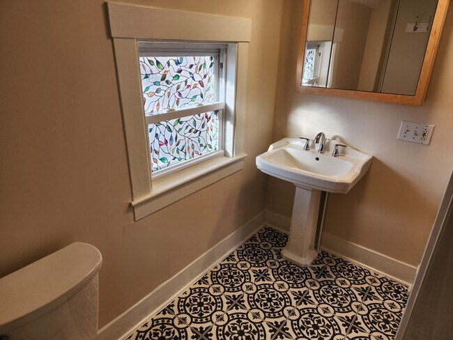 Photo - 14 Quimby St Unit Apt 2