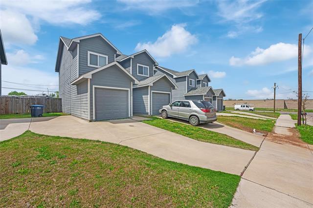 Photo - 1608 Ash Crescent St