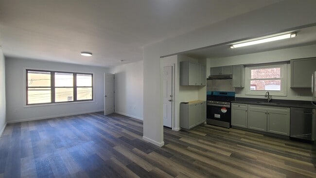 Photo - 150 New York Ave Unit 2