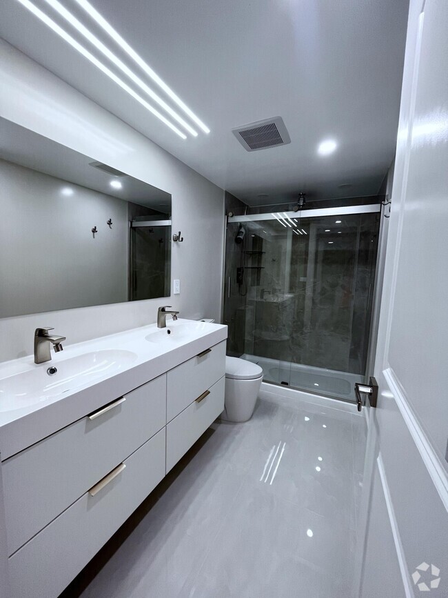 Building Photo - 1731 Presidential Way Unit C203 Rental