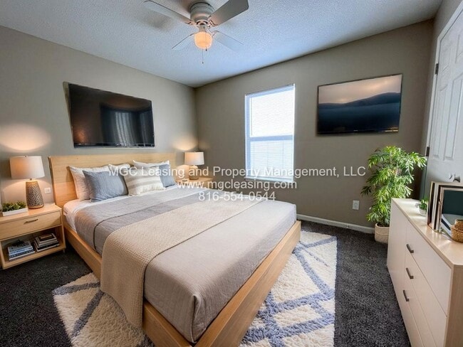 Photo - 816 NE Westwind Ln