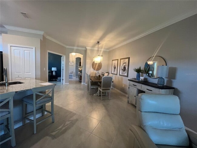 Photo - 2040 Mackerel St