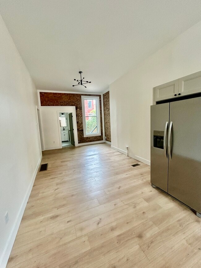 Photo - 2016 Forbes Ave Unit 101