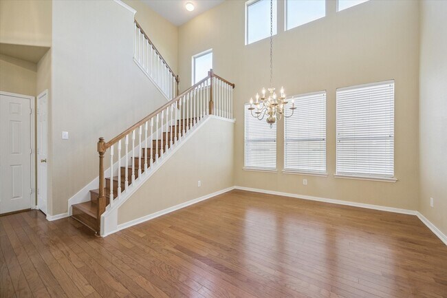 Photo - 19010 Country Square Dr