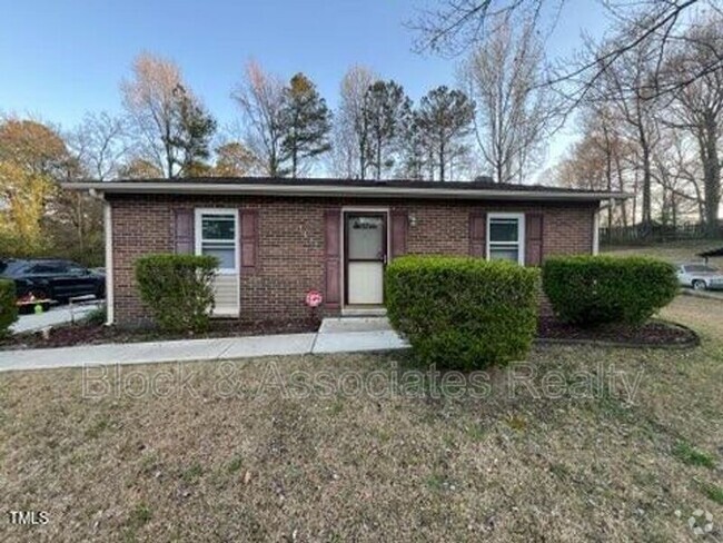 Building Photo - 1112 Hazelnut Dr Rental