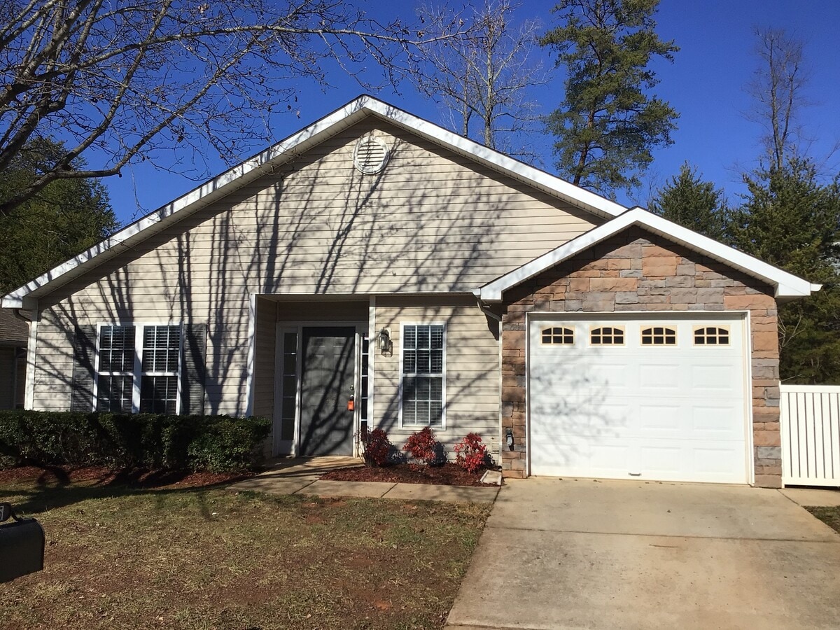 Photo - 145 Cameron Way Cir