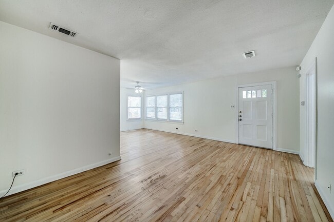 136 Harmon Dr