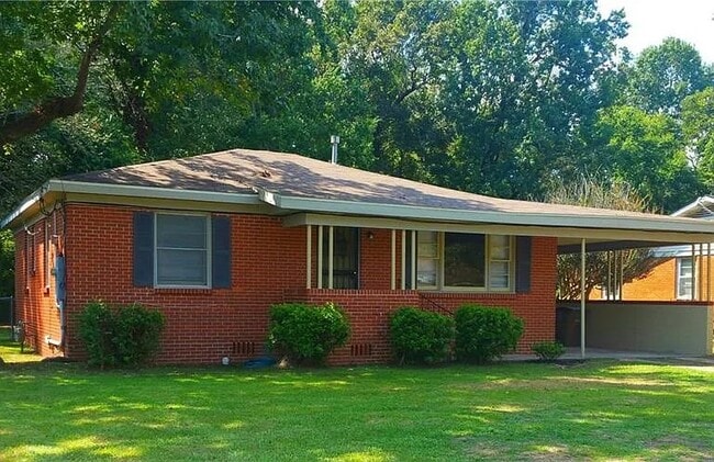 Building Photo - 916 Delmar Dr