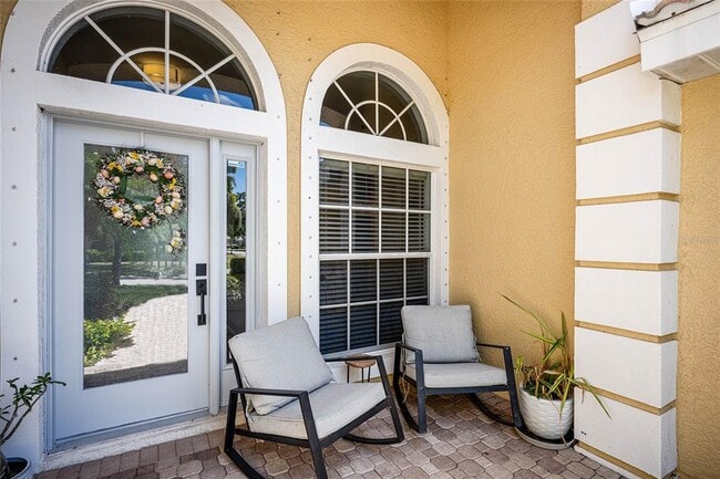 Photo - 956 Scherer Way