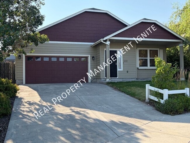 Building Photo - 332 SW Antler Ridge Ln