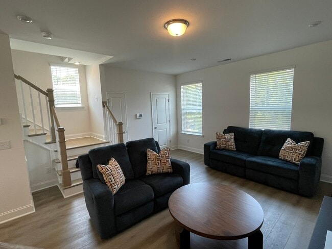 15359 Ballancroft Pkwy