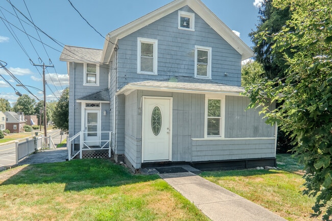 Building Photo - 33 Evergreen Ave Rental