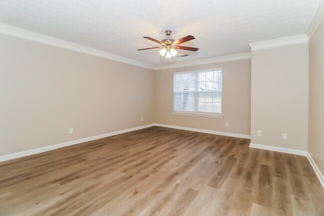 Photo - 1113 Liriope Ln SE