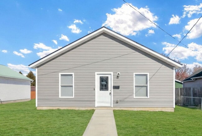 Building Photo - 98 Burt Ave