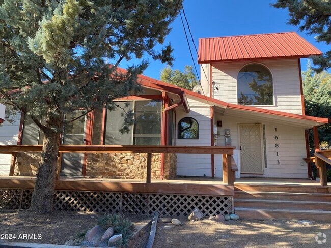 Building Photo - 16813 Shrine Dr Rental