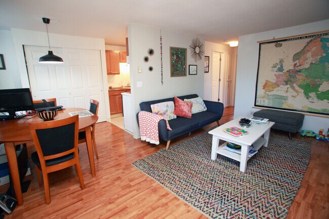 Photo - 4923 SE 71st Ave Unit 4923
