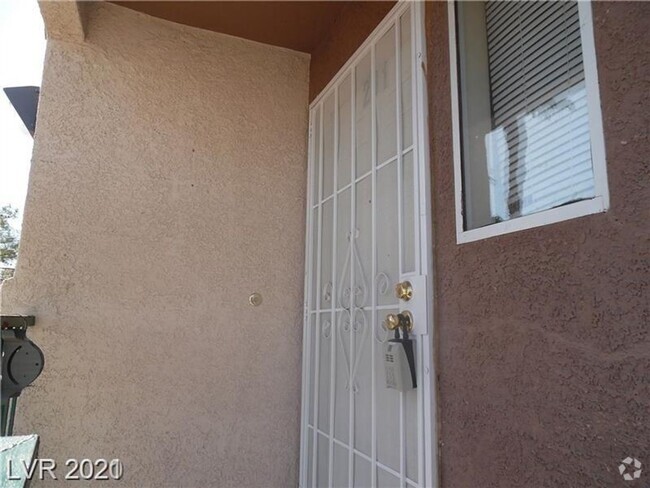 Building Photo - FrankAved1517 Unit 202 Rental