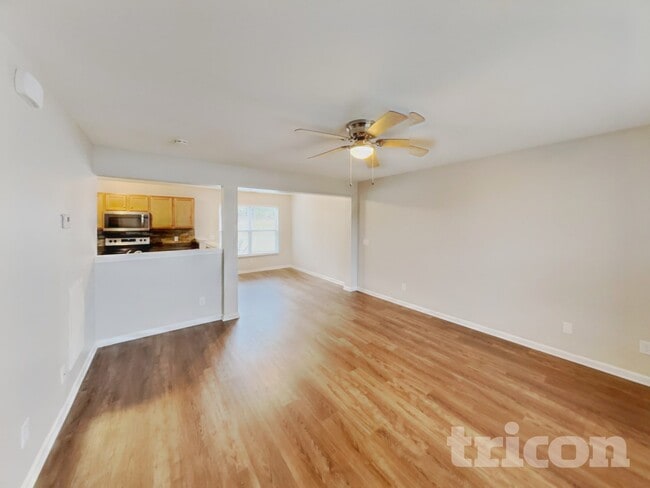 Photo - 2187 Erin Ln