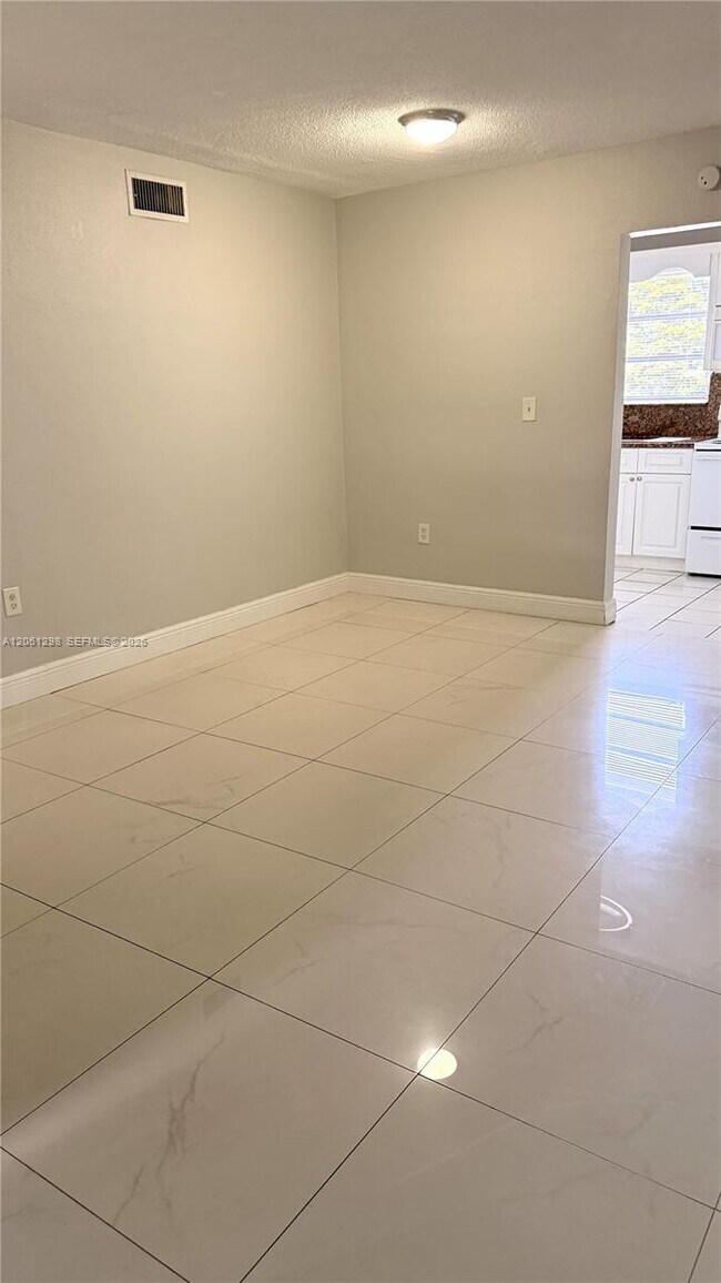 Photo - 5100 W Flagler St Unit 204