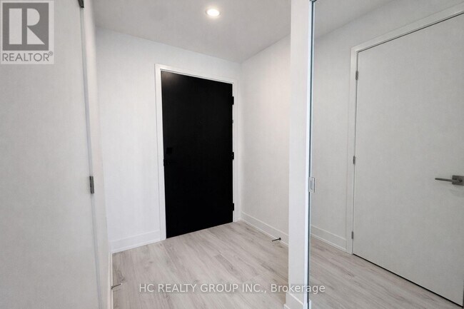 Photo - 36 Olive Ave Unité 2004