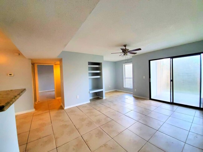 Photo - 455 Alt 19 Unidad #115