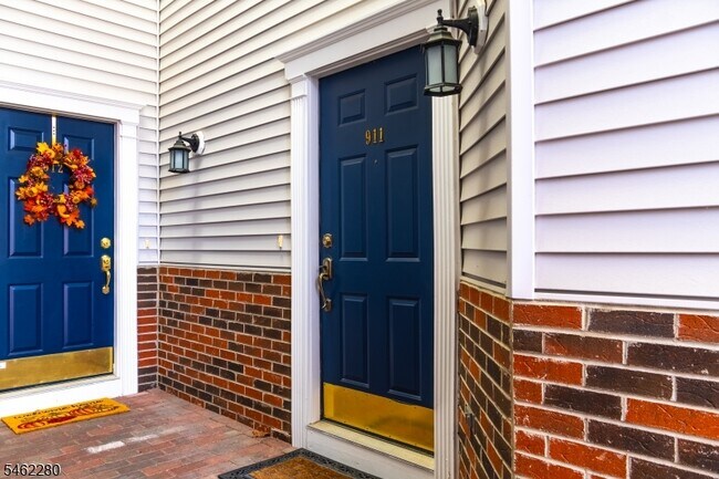 911 Hawley Ct