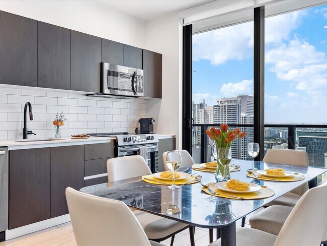 Photo - 398 NE 5th St Unidad ID1372296P