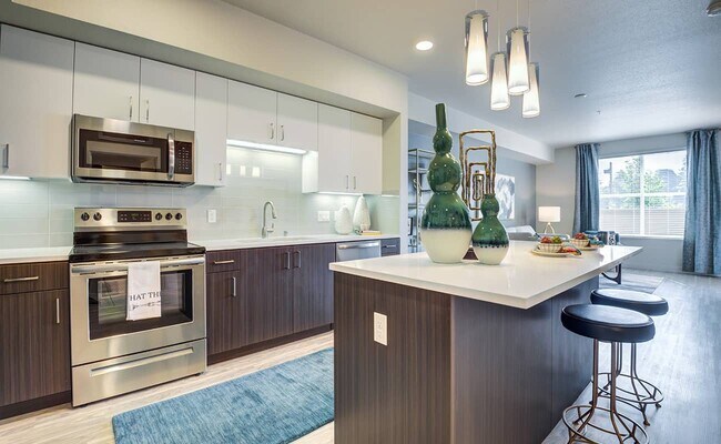 Photo - Renaissance Square