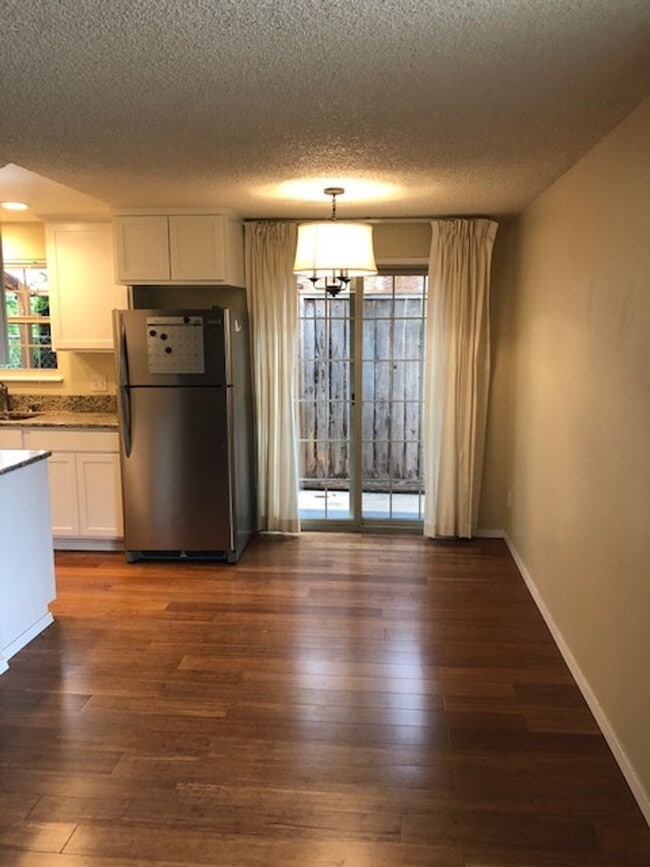 Photo - 118000 Unidad 1912