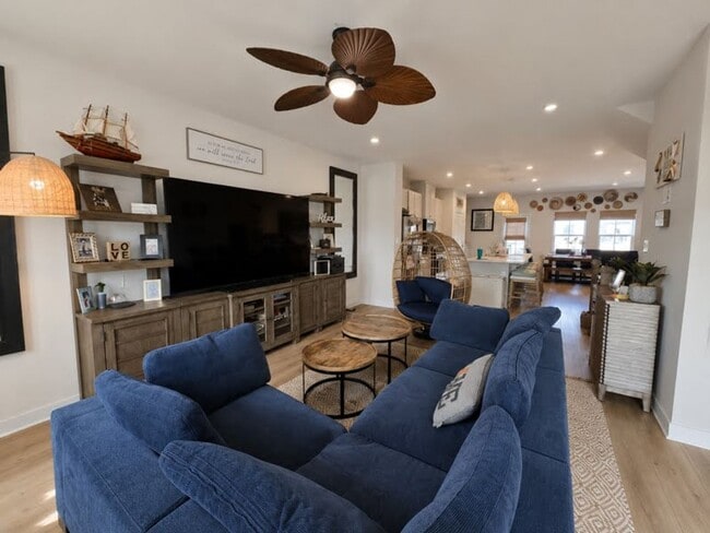 Photo - 4 Bed, 3.5 Bath Townhome Located just minutes from the VA/NC Line