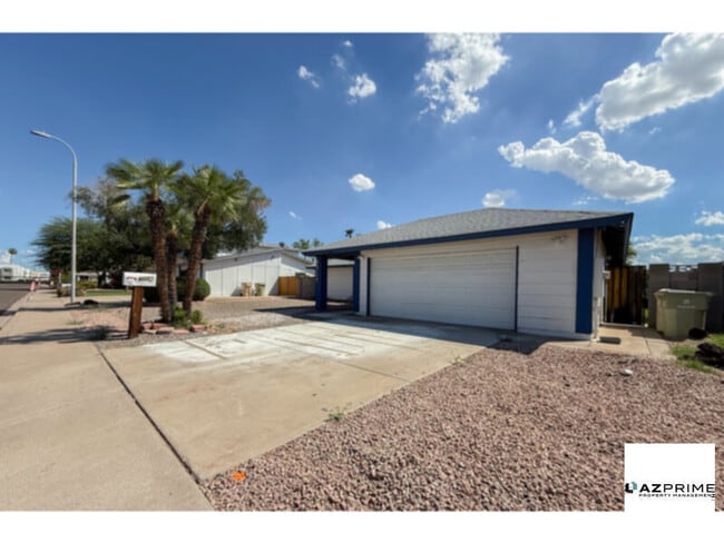 Building Photo - Exceptional 3/2 Glendale Home -  Spacious ...