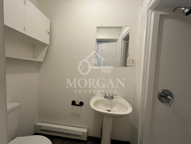 Photo - 307 S Main St