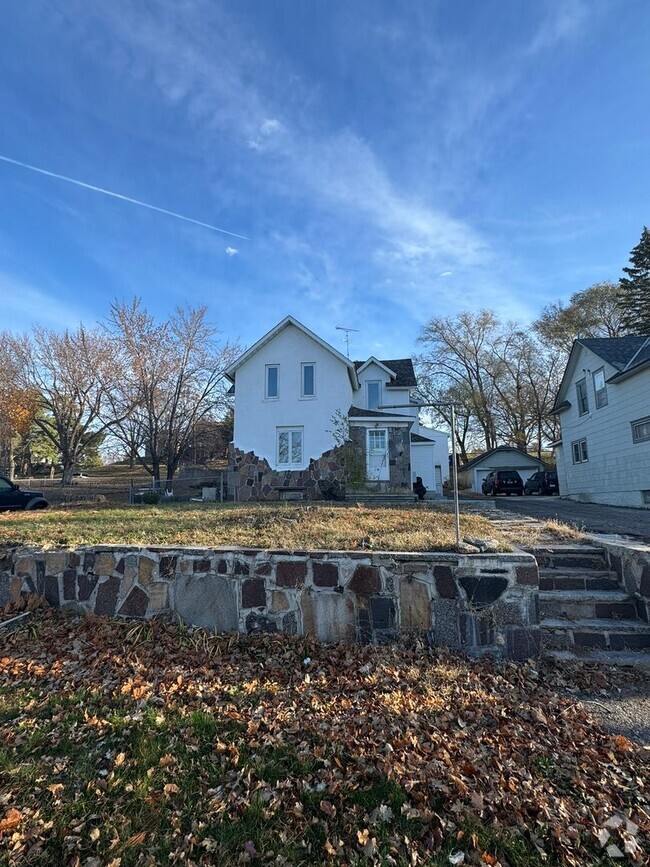 Building Photo - Fischer Hill Unit House