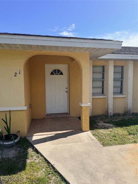 Photo - 721 Gilbert Ave S