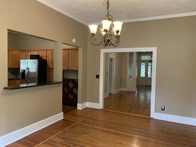 Photo - Stunning Renovated 4-Bedroom Home in Lakebottom with Screened Porch & Prime Location Near Fort Mo...