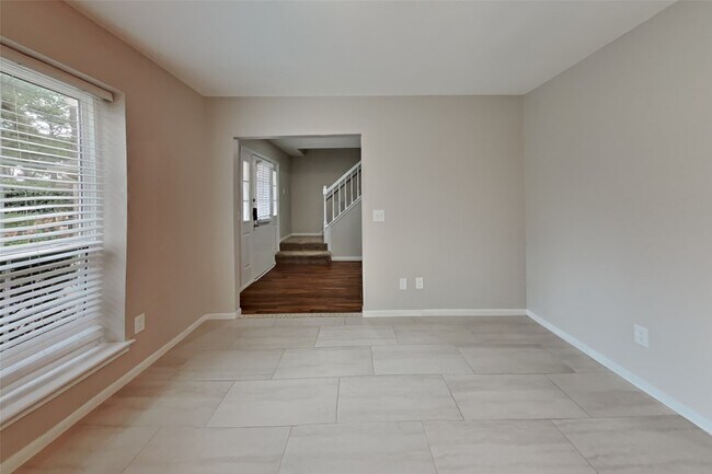 Photo - 16811 Country Bridge Rd